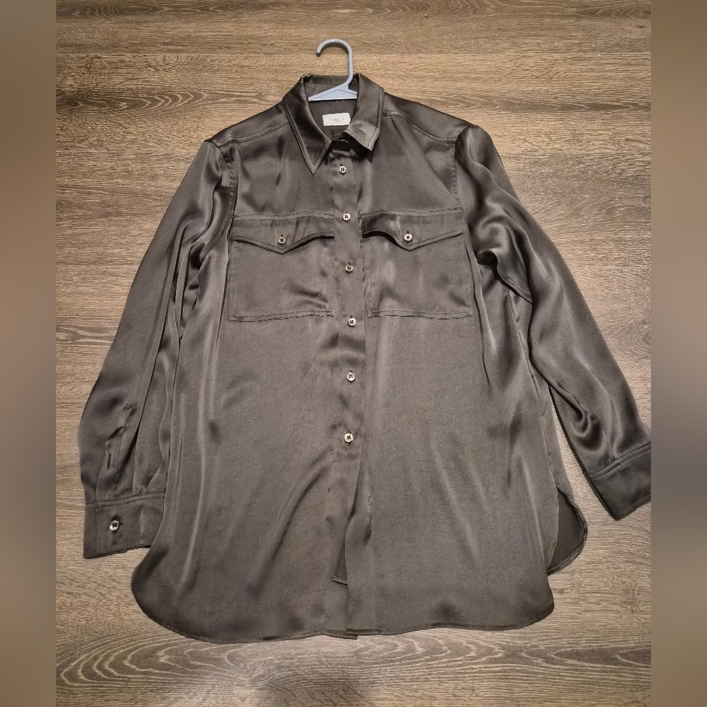 Sleek Gray Button-Up Shirt
